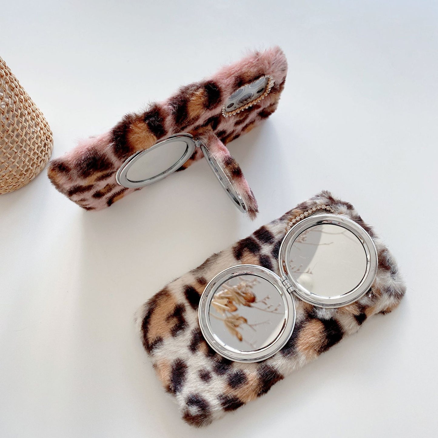 Suitable For Leopard Mirror Plush Phone Case