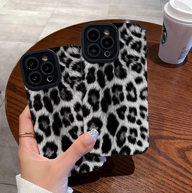 Black And White Leopard Print Phone Case 15 15PRO