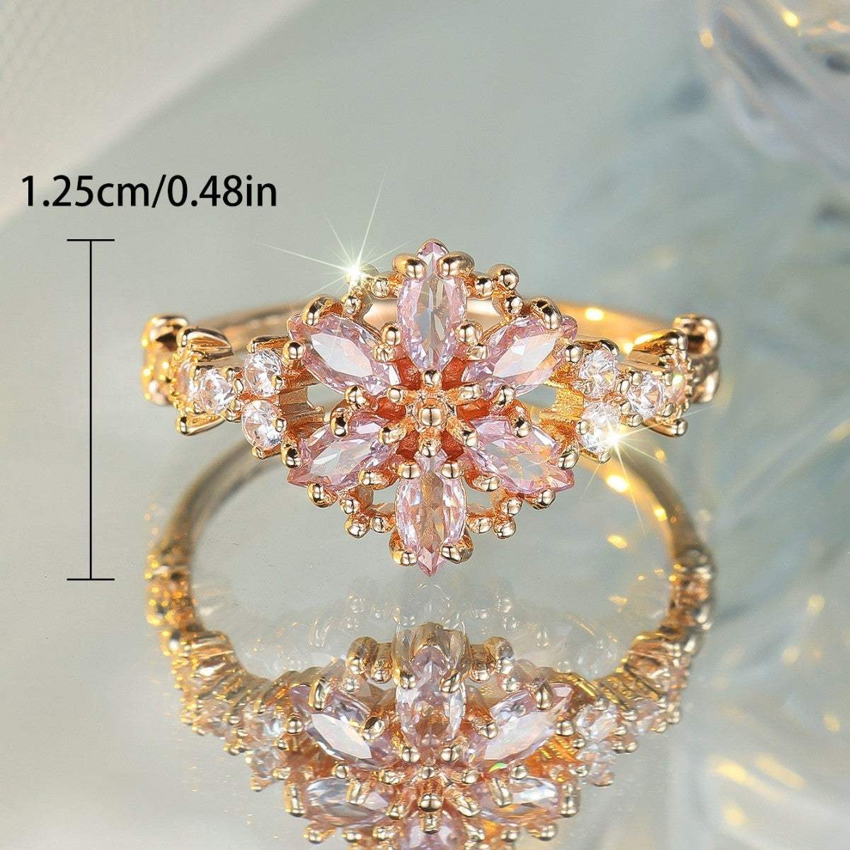 Round Champagne Gold Horse Eye White Diamond Flower Ring