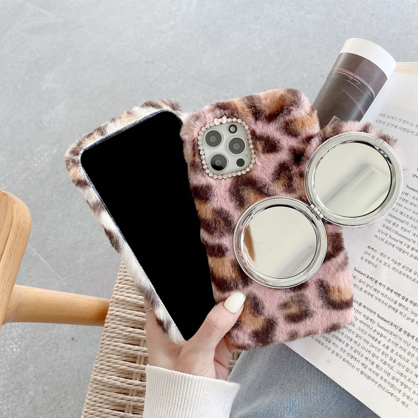 Suitable For Leopard Mirror Plush Phone Case